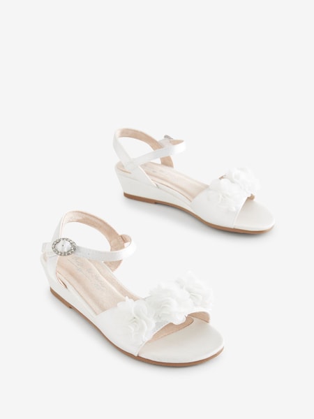 White Wedge Occasion Corsage Flower Sandals (C19272) | € 9 - € 11