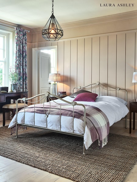 Laura Ashley Champagne Gold Dolwen Bed (C19379) | €600 - €694
