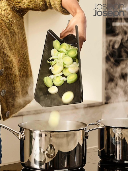 Joseph Joseph Black Chop2Pot Plus Folding Chopping Board (Large) (C21017) | €21