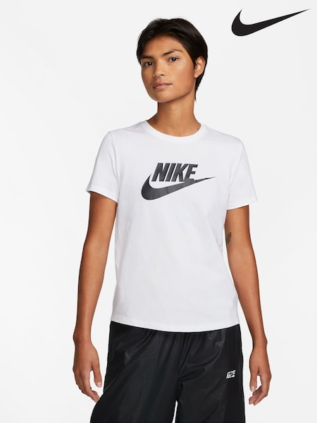 Nike White Essential Icon T-Shirt (C32169) | €37