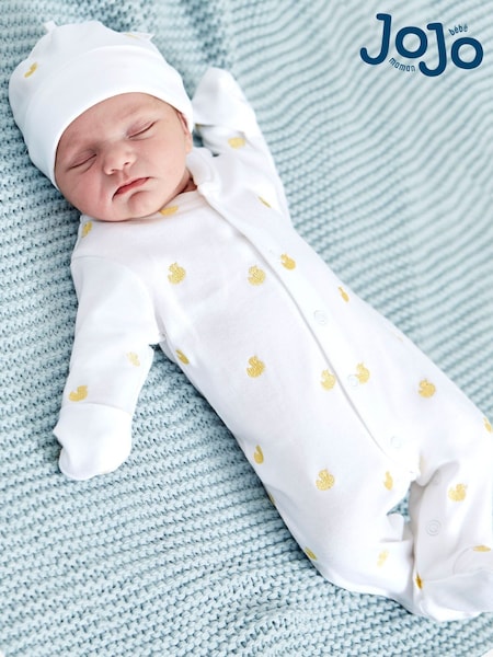 בצבע צהוב בדוגמת ברווזים - Jojo Maman Bébé Embroidered Cotton Baby Sleepsuit (C38804) | ‏106‏₪