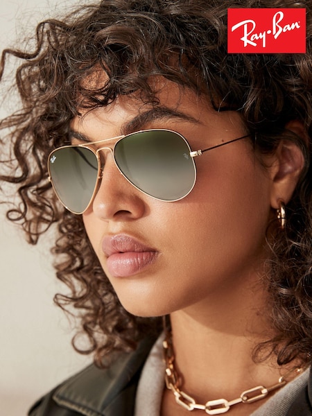 Ray-Ban Large Aviator Sunglasses (C40370) | €209