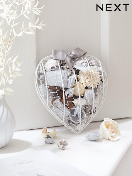 English Rose Heart Pot Pourri (C43108) | €15.50