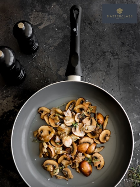 Masterclass Grey Can-to-Pan 30cm Ceramic Frying Pan (C43204) | €58