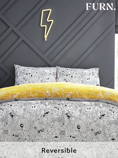 furn. White/Black Doodle Abstract Reversible Duvet Cover and Pillowcase Set (C47181) | €22 - €40