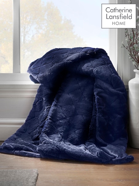 Catherine Lansfield Teddy Cosy And Soft Diamond Fleece Throw (C47373) | 170 zł