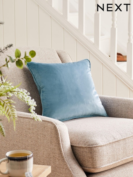 Matte Velvet Cushion (C51606) | 11 €