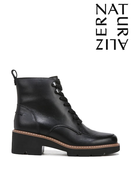 Naturalizer Dara Black Leather Ankle Boots (C61784) | €130