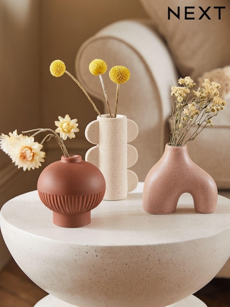 Set Of 3 Shaped Ceramic Mini Textured Vases (C63210) | ‏58 د.إ.‏