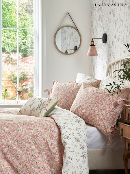 Laura Ashley Coral Pink 200 Thread Count Loveston 100% Cotton Duvet Cover and Pillowcase Set (C64251) | €74 - €136