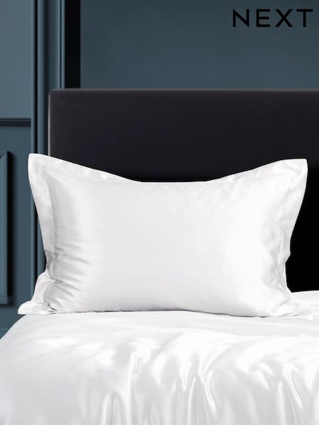 White 100% Silk Pillowcase (C65360) | €44 - €61