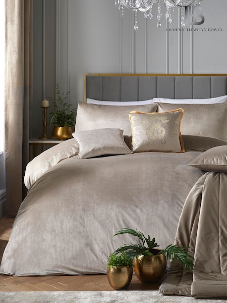 Laurence Llewelyn-Bowen Natural Montrose Velvet Duvet Cover Set (C65760) | €73 - €93