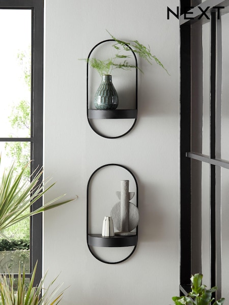 Set of 2 Black Wall Shelves (C67007) | €6.50