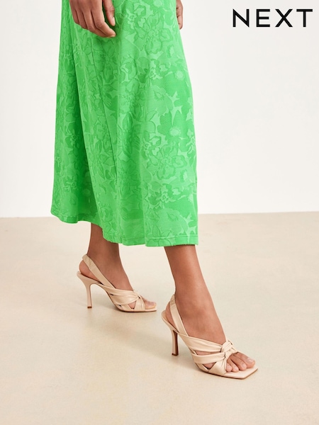 Bone Cream Signature Forever Comfort® Leather Twist Sandals (C72269) | €13