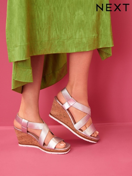 Metallic Forever Comfort® Elastic Cross-Over Wedges (C76407) | € 9