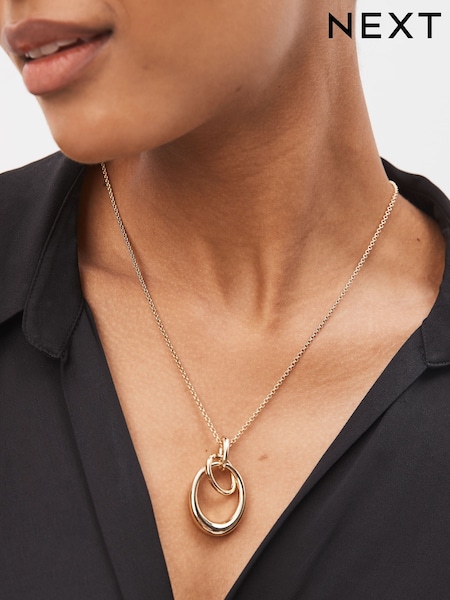 Gold Tone Interlocking Circle Pendant Necklace (C80358) | €11