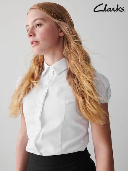 Alb - Clarks Girls Fitted Short Sleeve School Shirt (C89879) | 74 LEI - 127 LEI