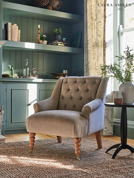 Laura Ashley Baron Chenille Hazelnut Ropsley Accent Chair (C90182) | €536