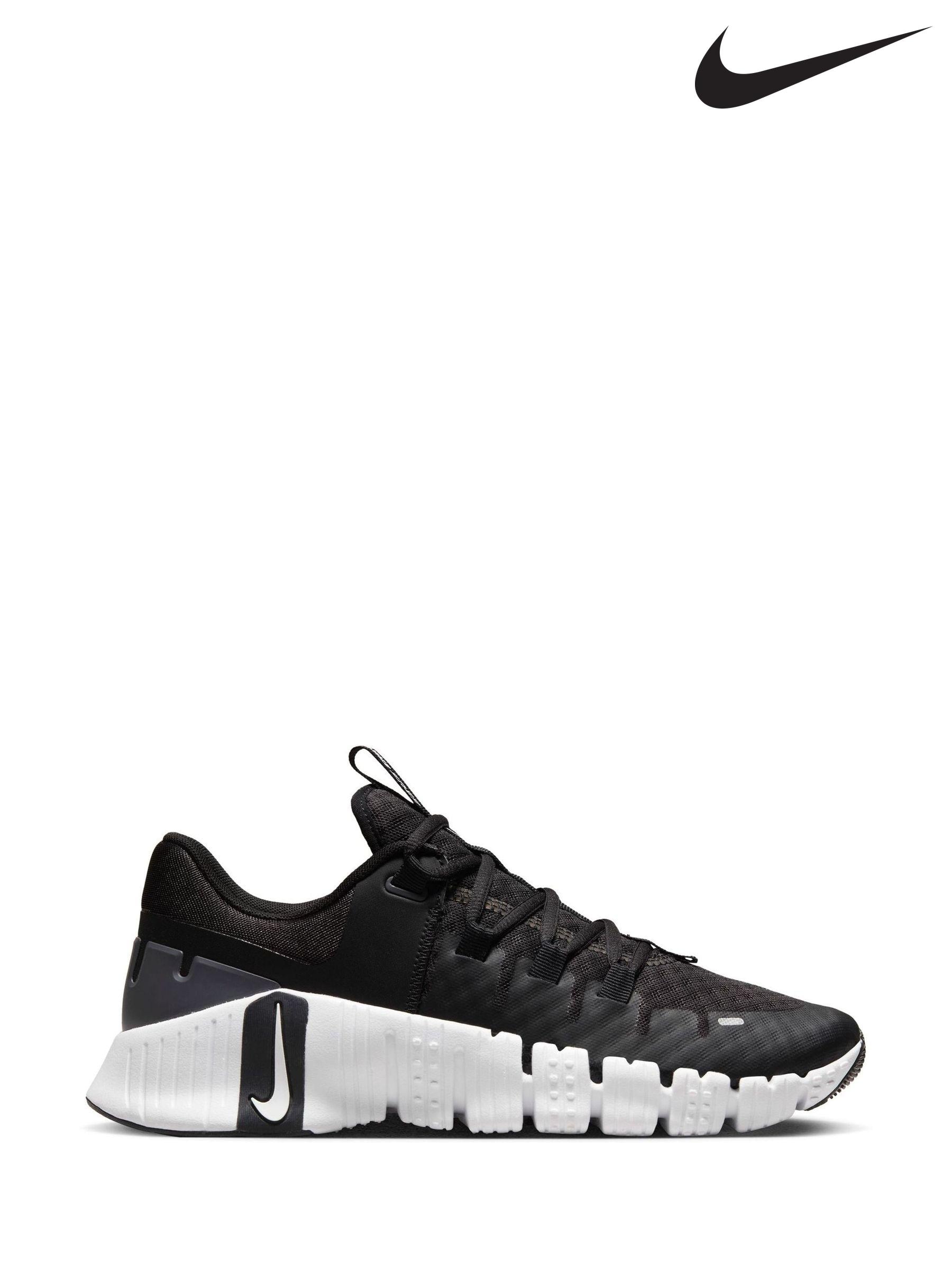 Nike free metcon women's black hot sale