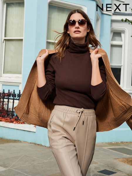 بني - Long Sleeve Ribbed Roll Neck Top (D02331) | ‏39 د.إ.‏