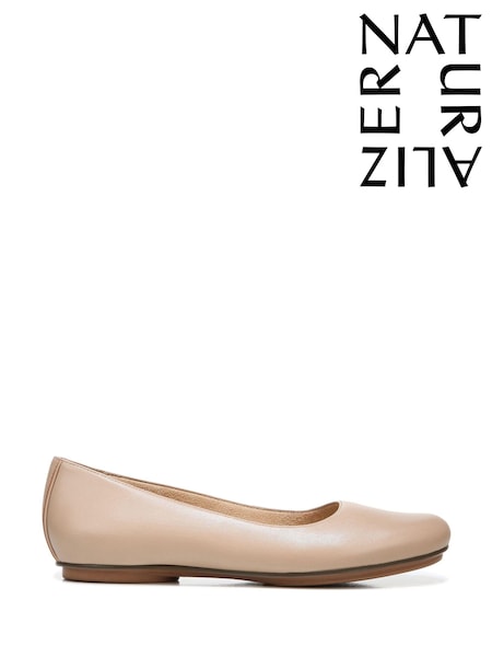 Nude - Naturalizer Maxwell Leather Ballerina Shoes (D02783) | 140 €