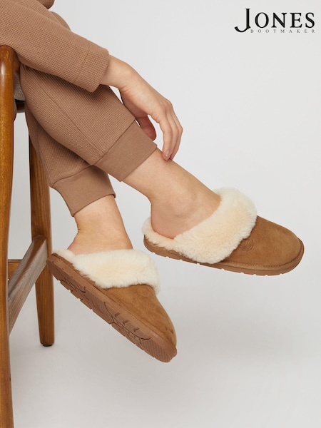 Jones Bootmaker Sheepskin Mule Slippers (D03424) | R$ 485