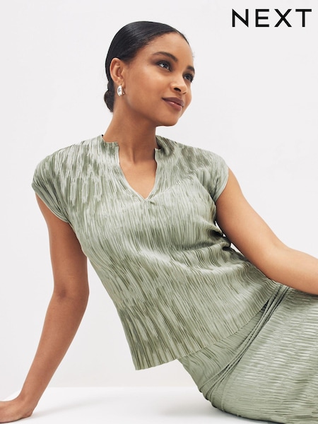 Sage Green Co Ord Plisse Short Sleeves V-Neck Top (D10871) | € 8