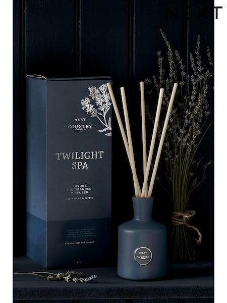 Country Luxe 170ml Twilight Spa Lavender and Cardamom Fragranced Reed Diffuser (D15953) | €31