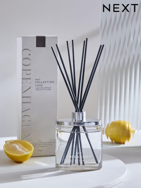 Collection Luxe Copenhagen Bergamot Tonka 400ml Fragranced Diffuser Refill (D17453) | €45
