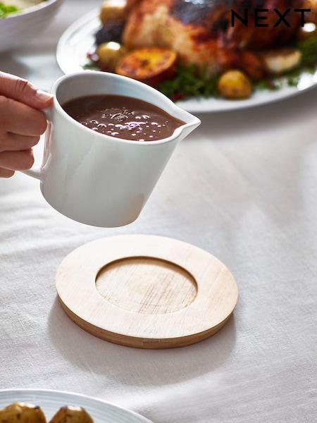 White Nova Gravy Boat with Tray (D24474) | €21