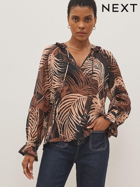 Schwarz/Grau/Federprint - Long Sleeve V-Neck Sheer Blouse with Lace Trim Detail (D26851) | 17 €