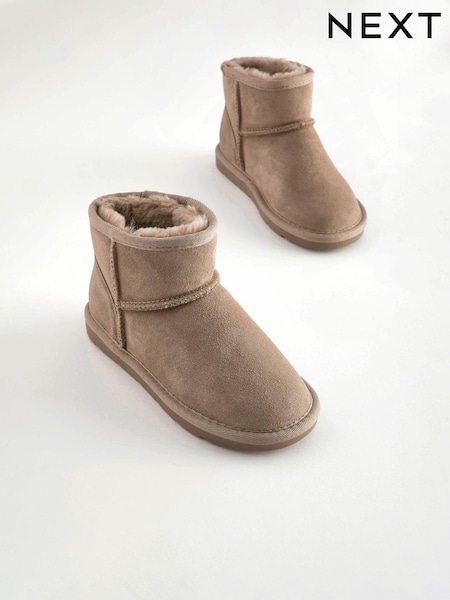 Taupe Grey Short Warm Lined Water Repellent Suede Pull-On Boots (D32343) | €26 - €33