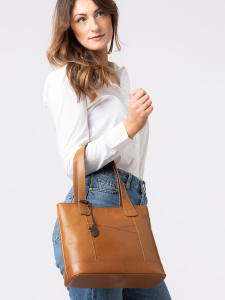 'Little Patience' Leather Tote Bag (D32750) | €101