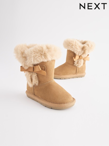 Tan Brown Suede Water Repellent Pull-On Boots (D33341) | €10 - €11.50