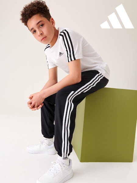 adidas Black Sportswear Essentials 3-Stripes Woven Joggers (D34400) | €11
