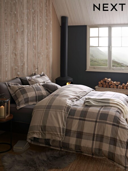 Grey Check Reversible Christmas Brushed 100% Cotton Oxford Duvet Cover and Pillowcase Set (D42841) | € 33 - € 65