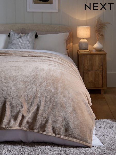Mink Natural Plush Fleece Throw (D43416) | €7 - €21