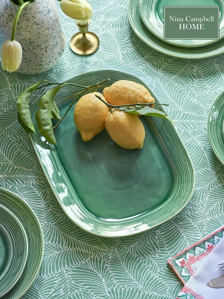 Nina Campbell Green Meadow Serving Platter (D50049) | €54