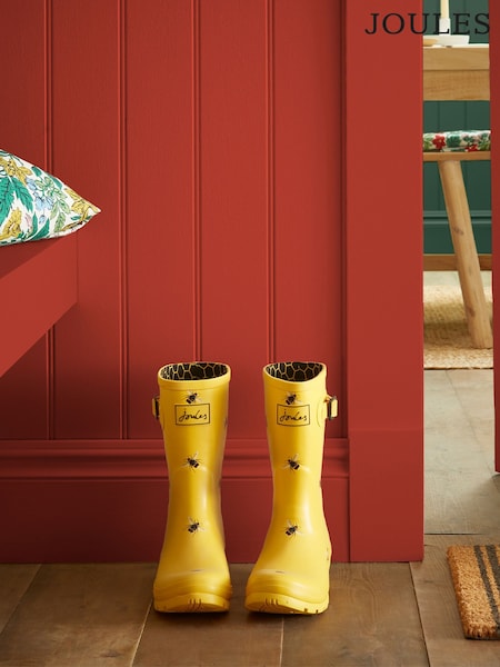 Joules Spurn Point Red Multi Surface Matt Emulsion (D52551) | €63