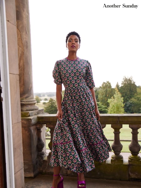 Another Sunday 100% Cotton Floral Print Poplin Short Puff Sleeve Tiered Smock Midi Dress (D56575) | 47 €