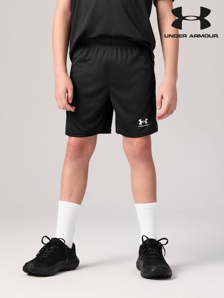 Schwarz - Under Armour Challenger Strick-Shorts (D64329) | 32 €