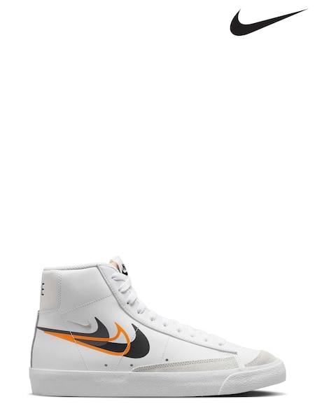 Nike White Blazer Mid 77 Trainers (D66317) | €64