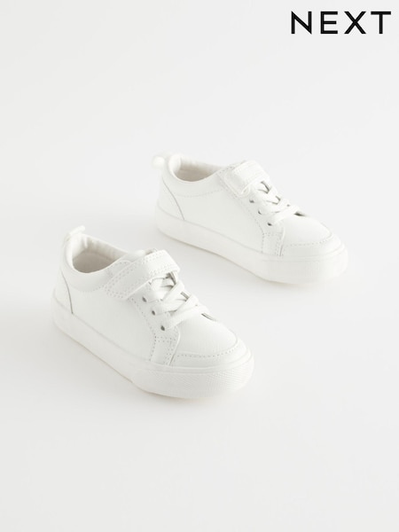 White Standard Fit (F) Touch Fastening Elastic Lace Shoes (D69494) | € 4 - € 5