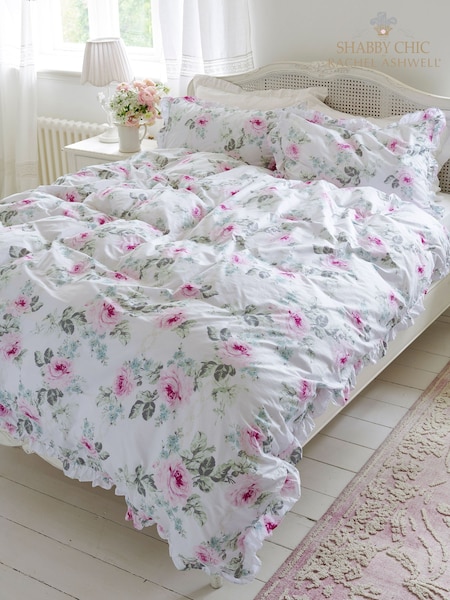 Shabby Chic by Rachel Ashwell® Royal Bouquet Pink Ruffle 200 Thread Count Duvet Cover and Pillowcase Set (D71519) | €34 - €59