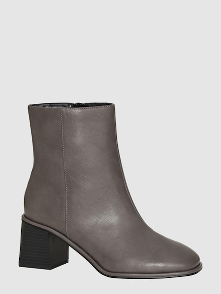 Evans Brown Extra Wide Fit Bruce Ankle Boots (D74535) | €27