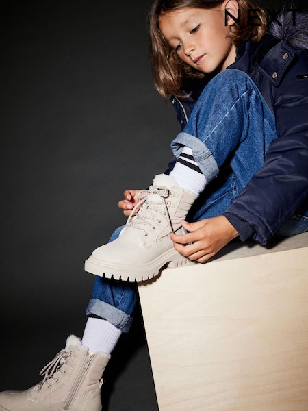Neutral Cream Quilted Warm Lined Lace-Up Boots (D77914) | €17.50 - €21.50