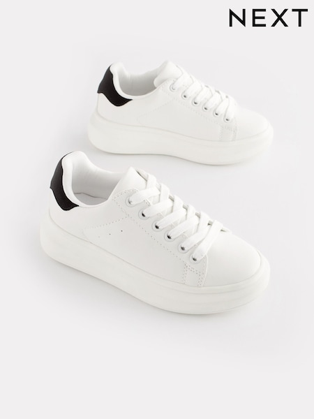 Weiß und Schwarz - Lace Up Chunky Sole Trainers (D78359) | 23 € - 30 €