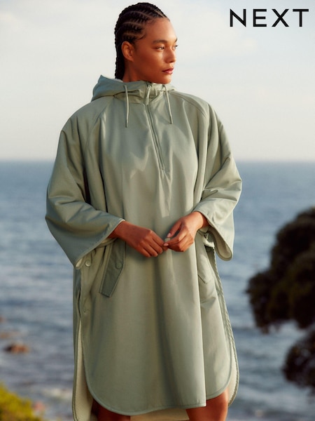 Sage Green Shower Resistant Changing Robe (D79999) | € 28