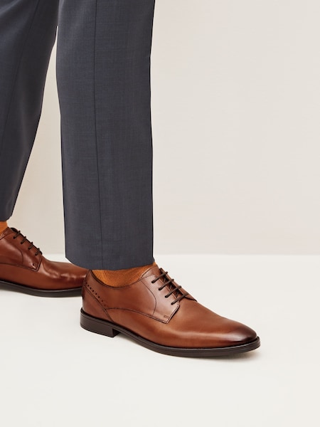 Rjava - Signature Leather Derby Shoes (D80798) | € 36