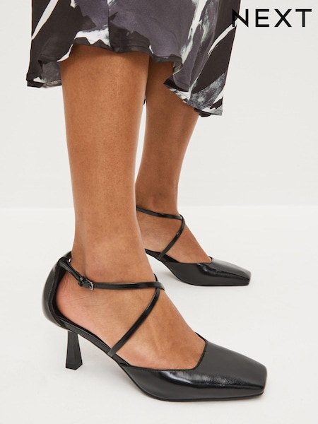 Black Forever Comfort® Cross Over Square Toe Heels (D84260) | €5.50